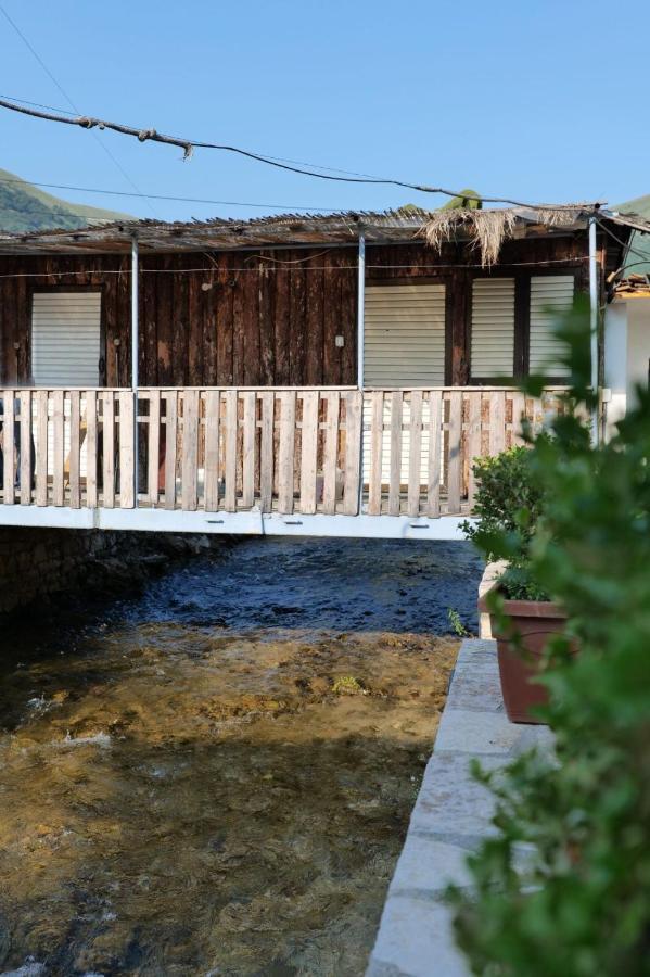 Tropikal Freskia Bunec Sarande Exterior photo