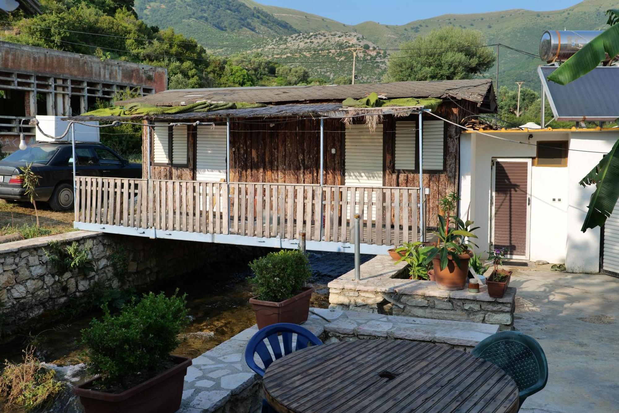 Tropikal Freskia Bunec Sarande Exterior photo