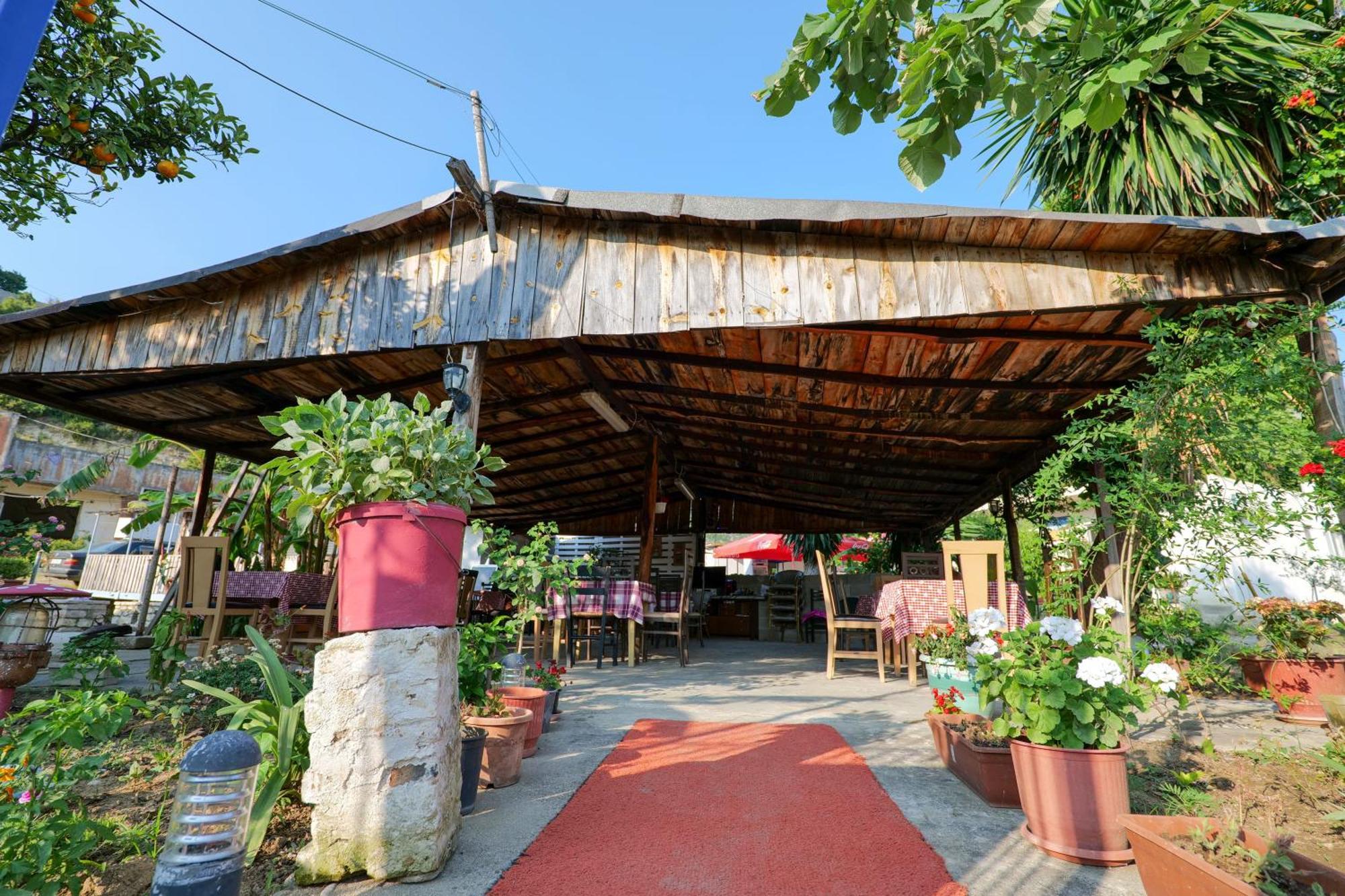 Tropikal Freskia Bunec Sarande Exterior photo